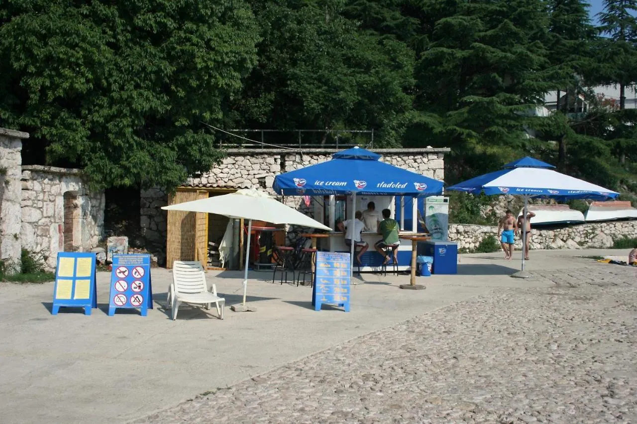 Apartments With A Parking Space Dramalj, Crikvenica - 5592