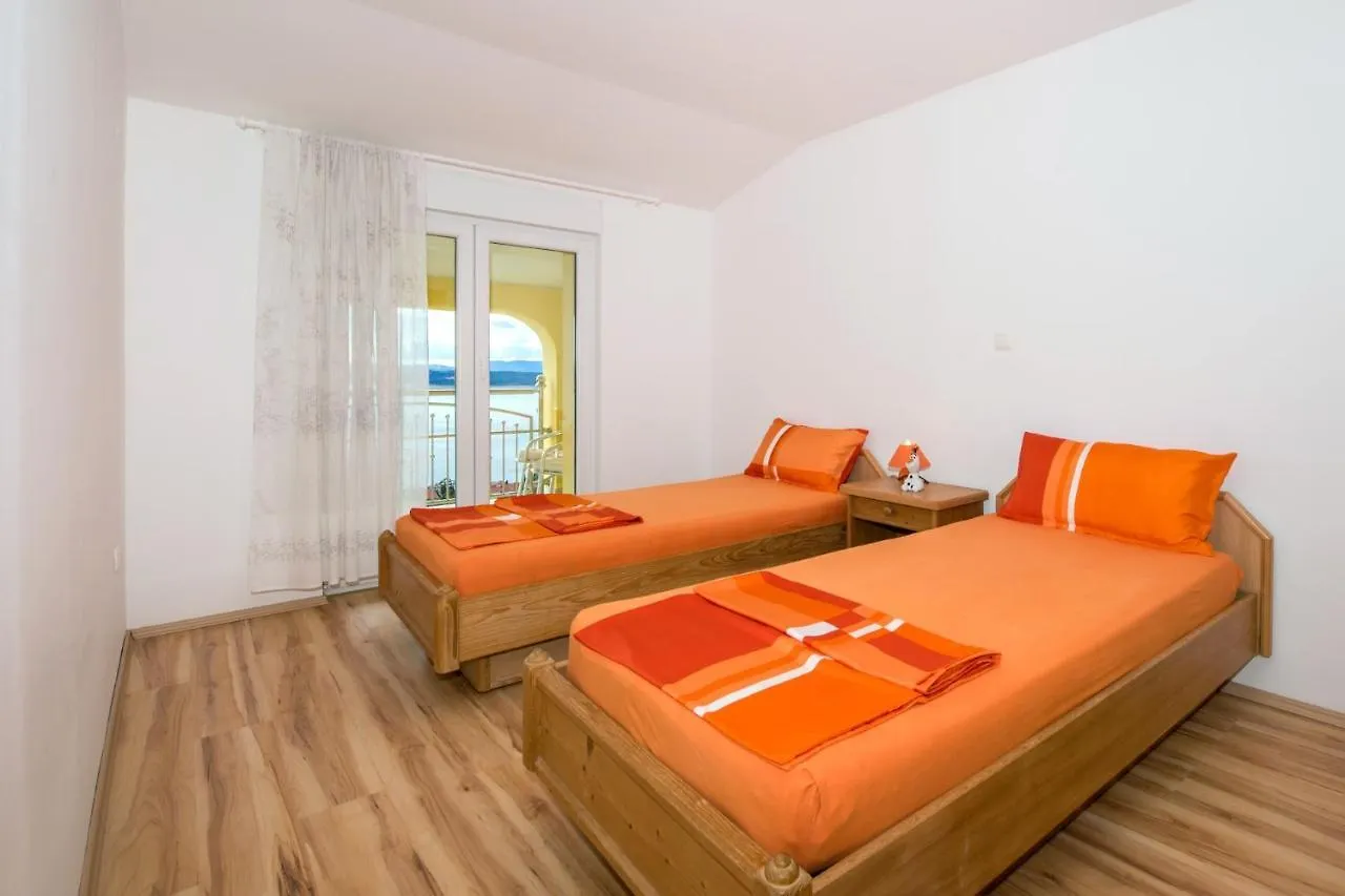 Apartments With A Parking Space Dramalj, Crikvenica - 5592
